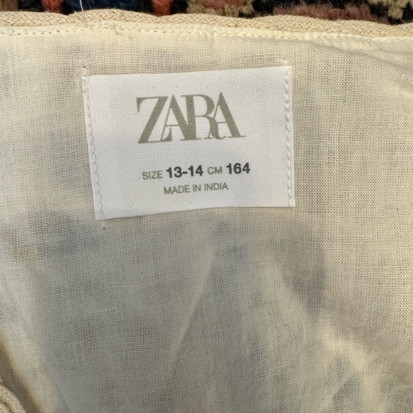 K1. Zara Girl’s Ivory Crochet Knot Floral Vest - Picture 4 of 8